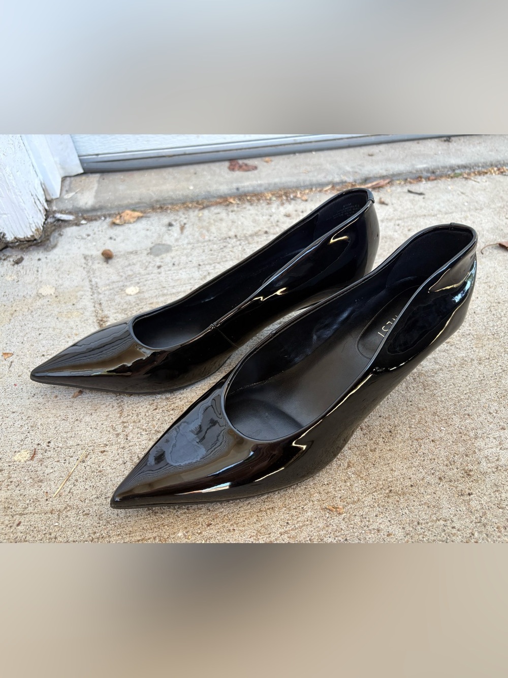 Nine West Amable Women’s Pointed Toe Dress Pumps Heels Size 6.5 Black Glossy - Picture 4 of 6
